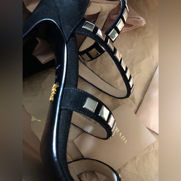 PRADA “STUNNING” Triple Strap Studded Donna Calzature Black Suede Heels🌷 - Picture 14 of 15
